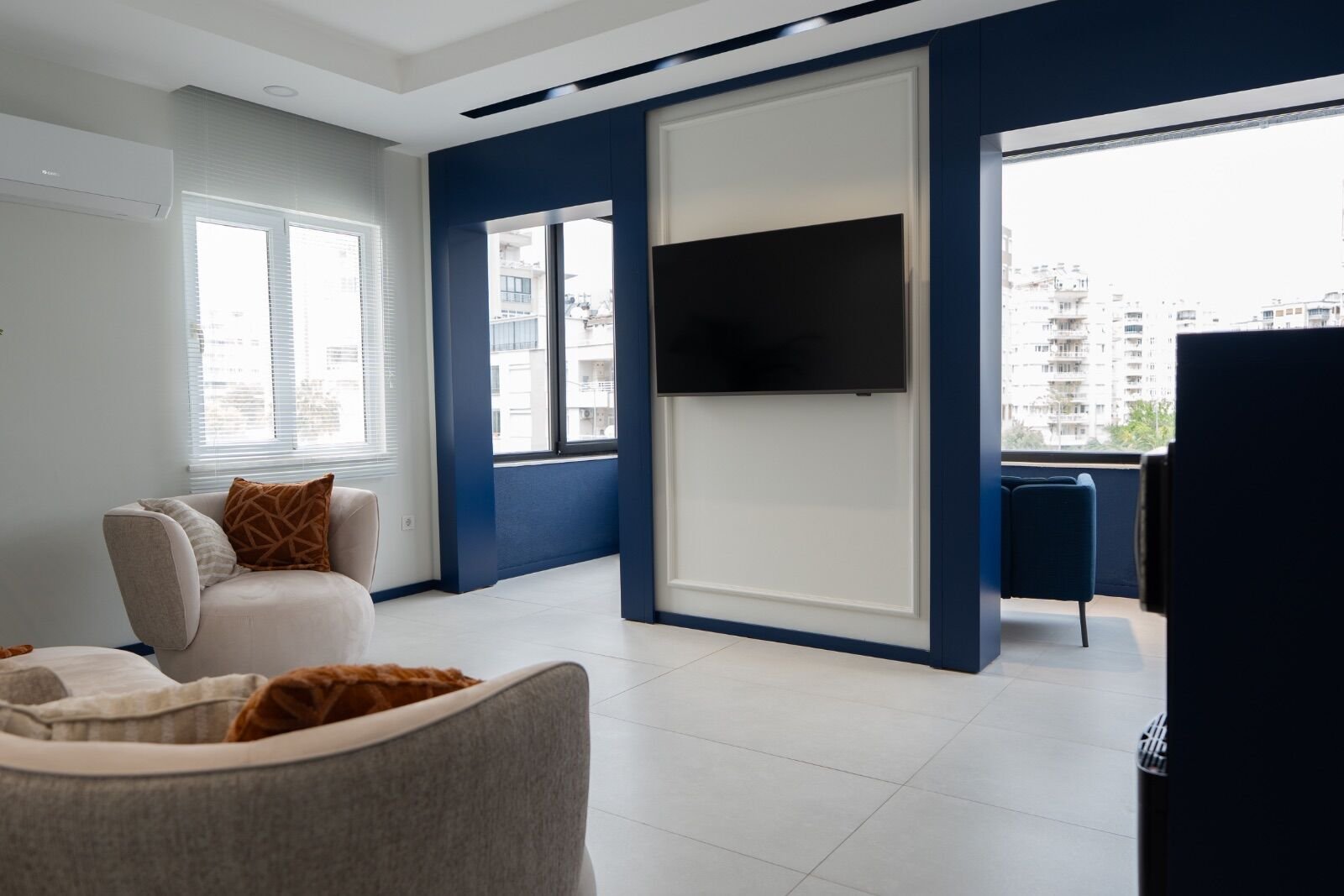 MGK Dental Arts — interior detail, natural materials
